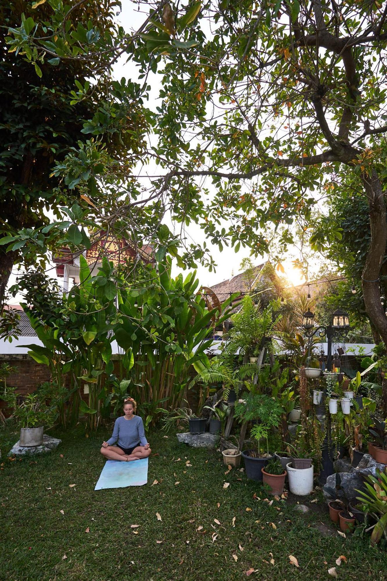 Sherloft Home & Hostel Chiang Mai Esterno foto