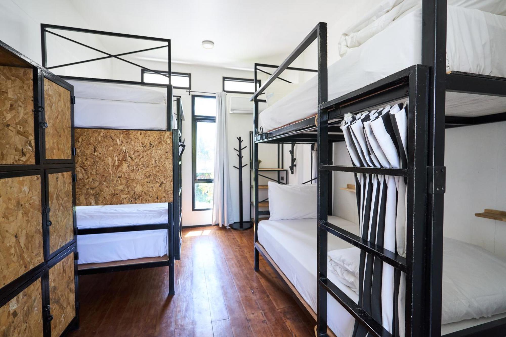 Sherloft Home & Hostel Chiang Mai Esterno foto